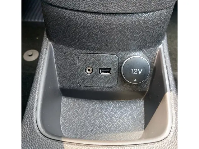 Ford Fiesta 1.25 2016 Benzine 22