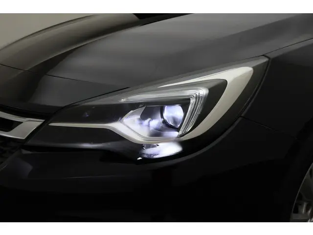 Opel Astra Sports Tourer 1.4 Innovation 2019 Benzine 24