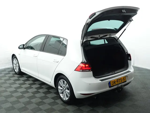 Volkswagen Golf 1.0 TSI Comfortline+ 2016 Benzine 27