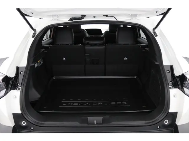 Toyota Urban Cruiser Executive 61 kWh 2026 Elektrisch 23