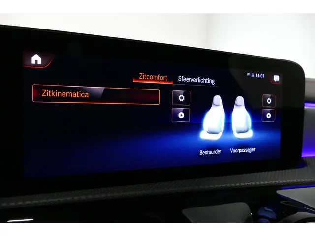 Mercedes-Benz CLA 250 e AMG Line 2023 Hybride Benzine 41