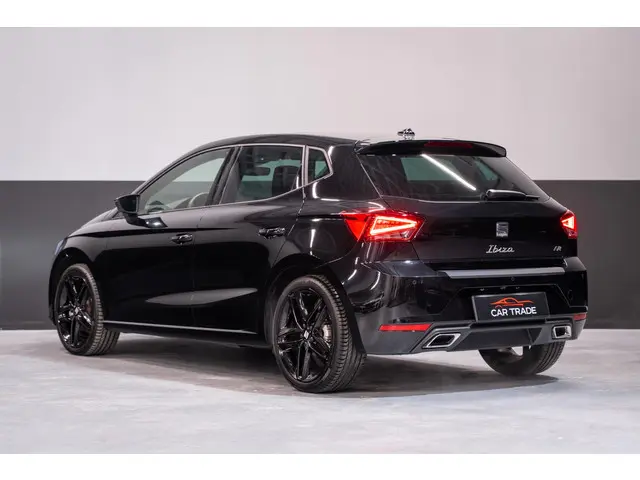 SEAT Ibiza Hatchback FR 1.5 Zwart Pano 2025 Benzine 4