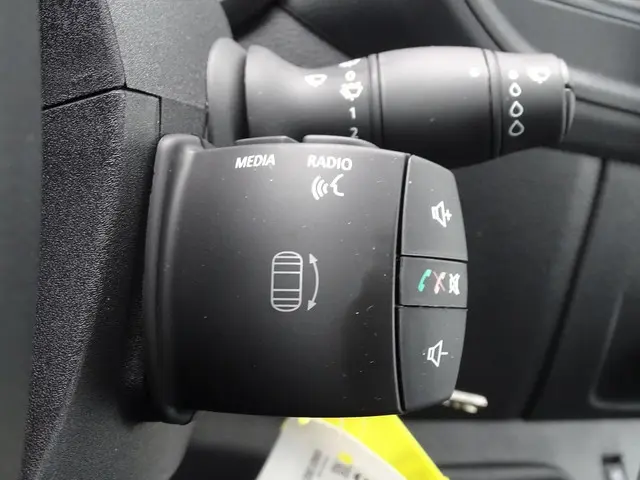 Nissan Interstar 2.3 dCi L2H2 N-Connecta 2024 Diesel 28