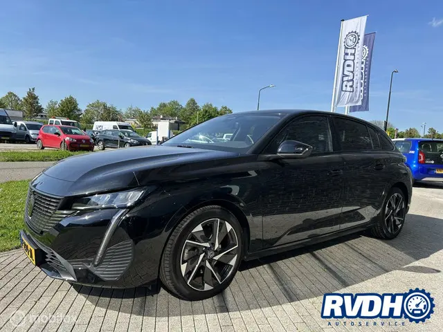 Peugeot 308 1.5 BlueHDi Allure Pack Business 2022 Diesel 9