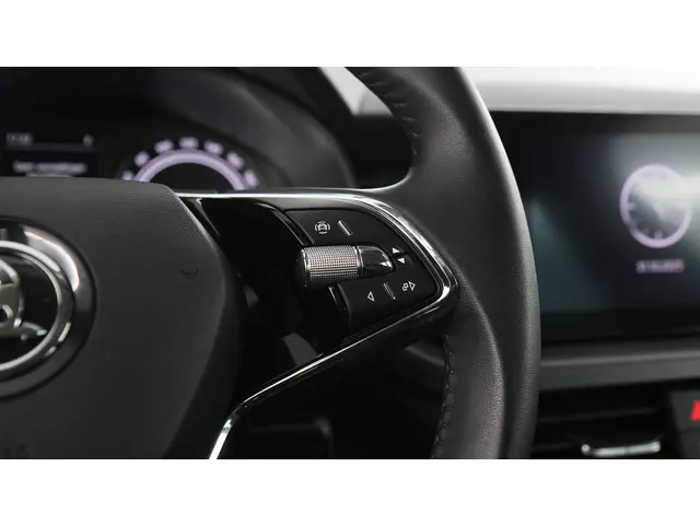 Škoda Scala 1.0 TSI 110pk Ambition DSG 2023 Benzine 22