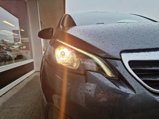 Peugeot 108 1.0 e-VTi Active 2021 Benzine 20