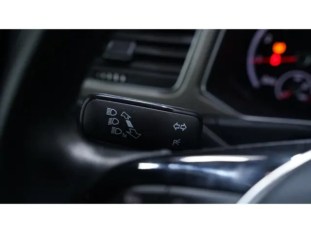 Volkswagen T-Roc 1.5 TSI Style 2021 Benzine 24