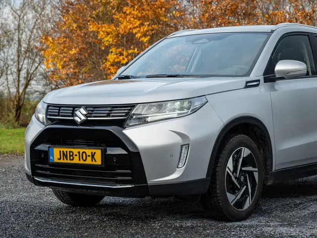 Suzuki Vitara 1.5 Hybrid Style 2025 Hybride Benzine 8