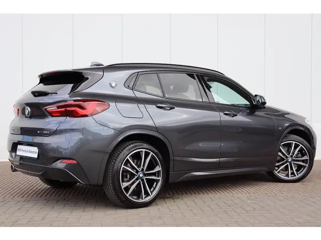 BMW X2 xDrive25e 2021 Hybride Benzine 6