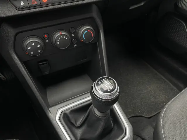 Dacia Jogger 1.0 TCe Comfort 7p. 2022 Benzine 17