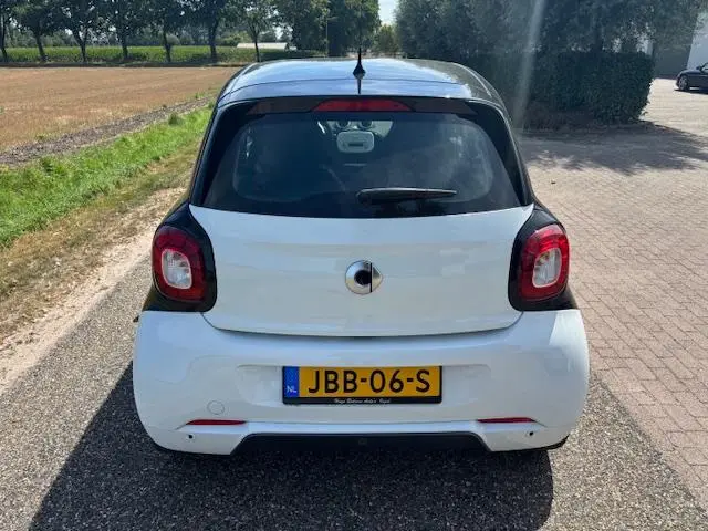 Smart Forfour 1.0 Brabus Edition 2015 Benzine 5