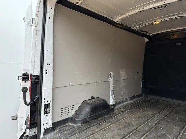 Ford E-Transit 89kWh 2023 Elektrisch 13