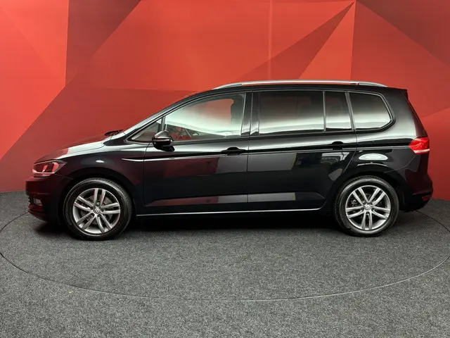 Volkswagen Touran 1.6 TDI SCR Highline 7p 2016 Diesel 18