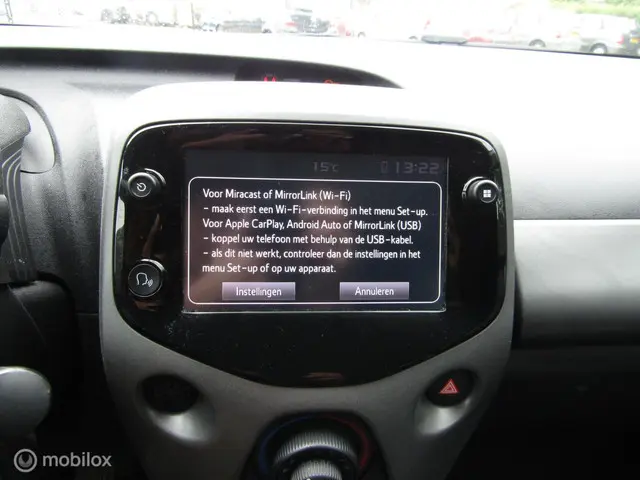 Toyota Aygo 1.0 VVT-i x-play 2021 Benzine 14