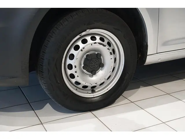 Volkswagen Caddy 1.6 TDI L2H1 Maxi Trendline 2017 Diesel 25