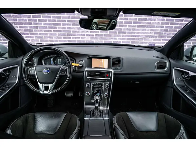 Volvo S60 1.5 T3 R-Design 2018 Benzine 6