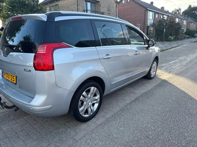 Peugeot 5008 1.6 THP Allure 7p. 2014 Benzine 5