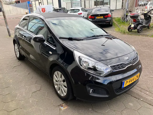 Kia Rio 1.2 CVVT World Cup Editon Plus 2014 Benzine 6
