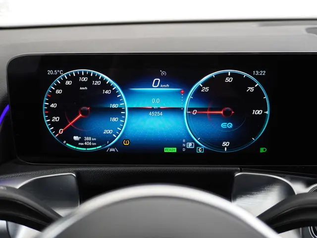 Mercedes-Benz EQB 250 Luxury Line 67 kWh 2023 Elektrisch 29