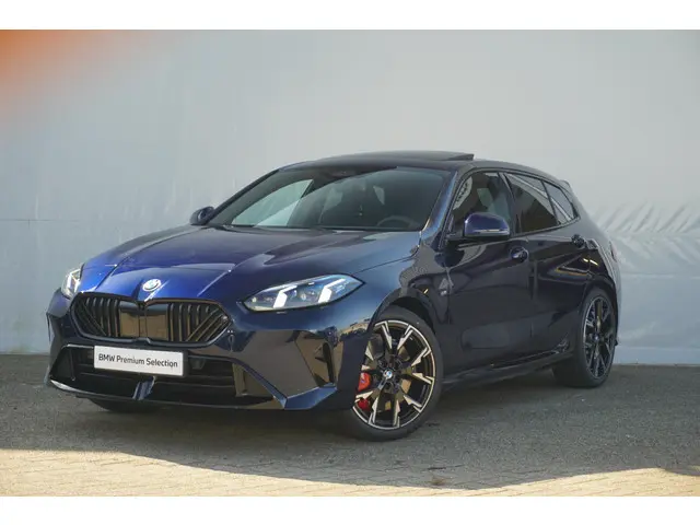 BMW 1 Serie 5-Deurs 120 2025 Benzine 32