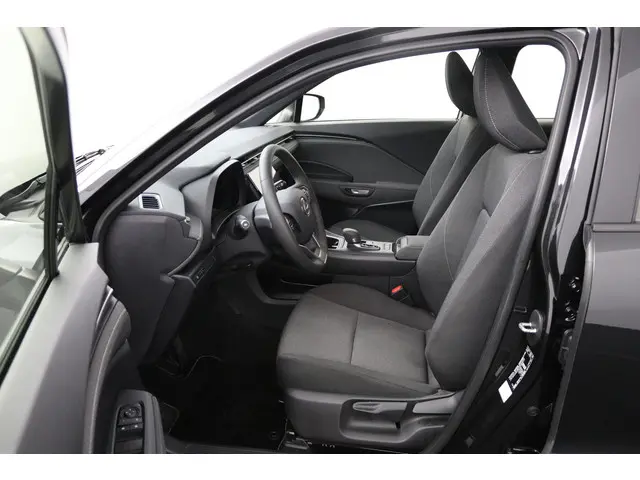 Lexus LBX 2WD 2024 Hybride Benzine 16