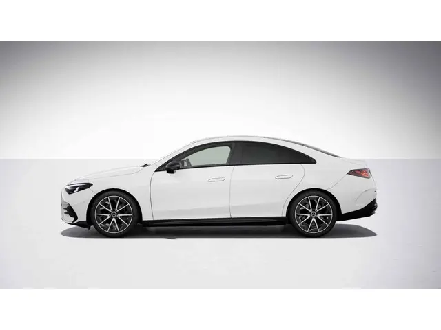 Mercedes-Benz CLA 250+ Launch Edition 2025 Elektrisch 9