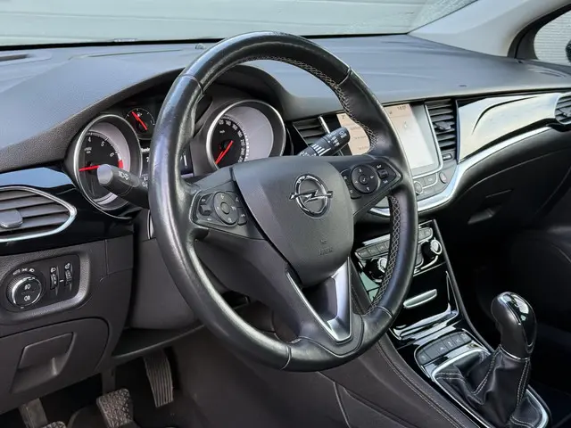 Opel Astra Sports Tourer 1.4 Innovation 2018 Benzine 11