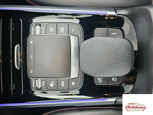 Mercedes-Benz GLB AMG 35 4MATIC Premium 2020 Benzine 23