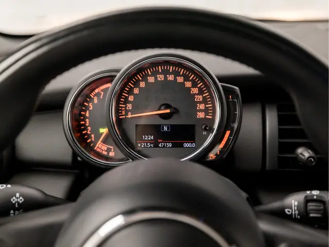MINI One Mini 1.5 Business Sport 2020 Benzine 21