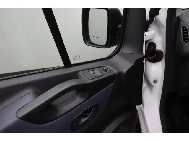 Opel Vivaro 1.6 CDTI L1H1 Sport EcoFlex 2018 Diesel 19