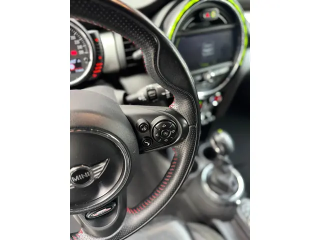 MINI Cooper S Mini 2.0 Pepper Automaat 2015 Benzine 40