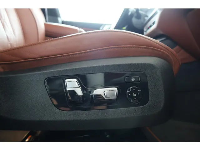 BMW X7 xDrive40i 2023 Benzine 8