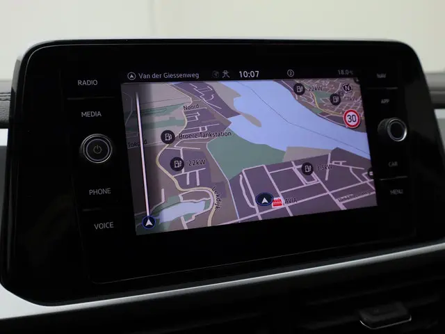 Volkswagen T-Roc 1.0TSI/116PK Life 2024 Benzine 6