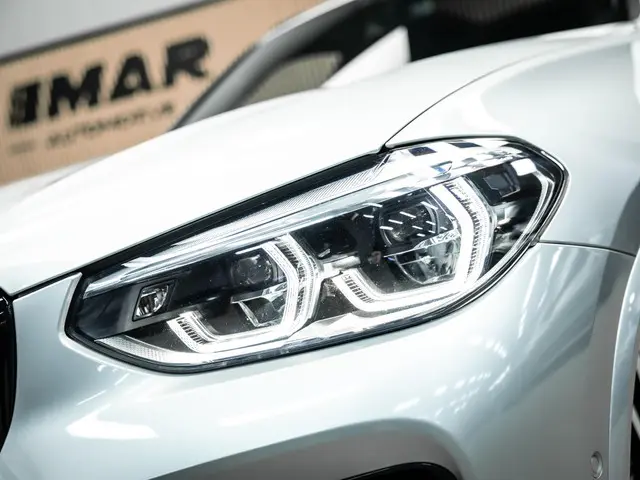 BMW X3 xDrive30e High Executive 2021 Hybride Benzine 8