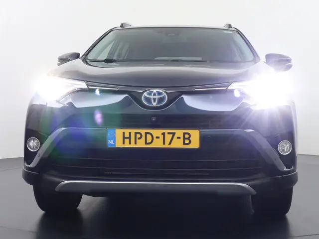 Toyota RAV4 2.5 Hybrid AWD Executive 2019 Hybride Benzine 3