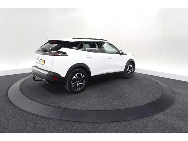 Peugeot 2008 PureTech 130 Allure 2020 Benzine 6