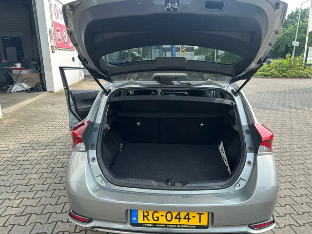 Toyota Auris 1.2T Dynamic 2017 Benzine 23