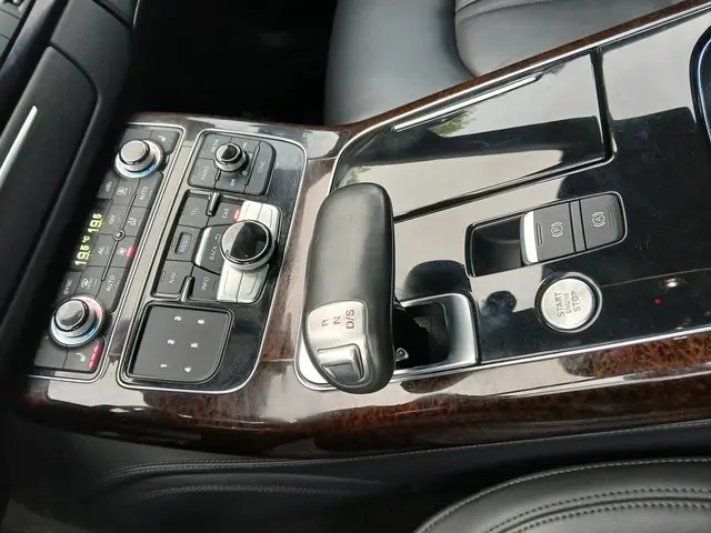 Audi A8 2.0 TFSI Hy. Pro L.+ 2012 Hybride Benzine 22