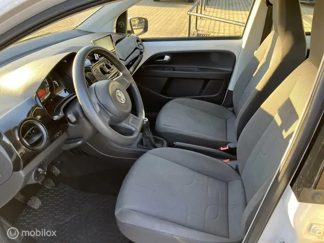 Volkswagen up! 1.0 move up! BlueMotion 2015 Benzine 5