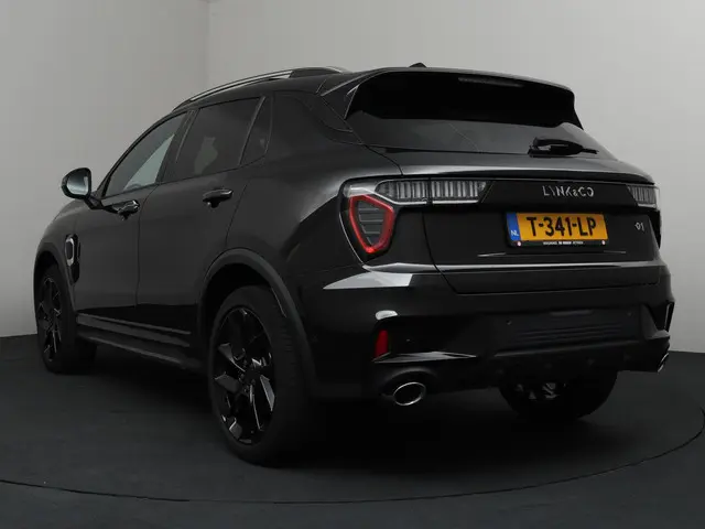 Lynk & Co 01 1.5 2023 Hybride Benzine 41