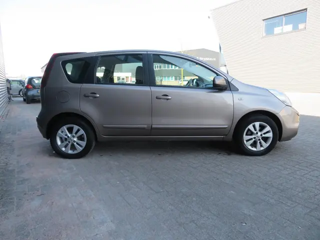Nissan Note 1.6 Acenta 2009 Benzine 5