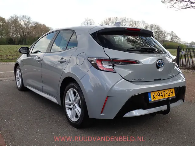 Toyota Corolla 1.8 Hybrid Business 2021 Hybride Benzine 5