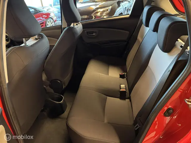 Toyota Yaris 1.0 VVT-i 5-Deurs. Airco 2018 Benzine 26