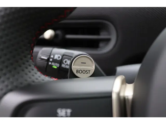 MINI 3-Deurs Cooper C 2024 Benzine 25