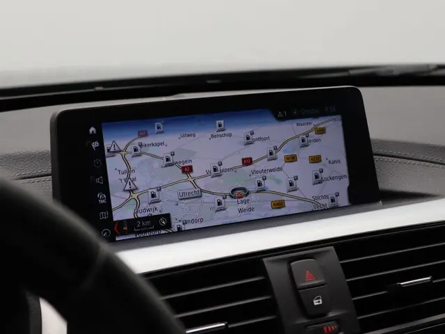 BMW 3 Serie Touring 318i 2019 Benzine 19