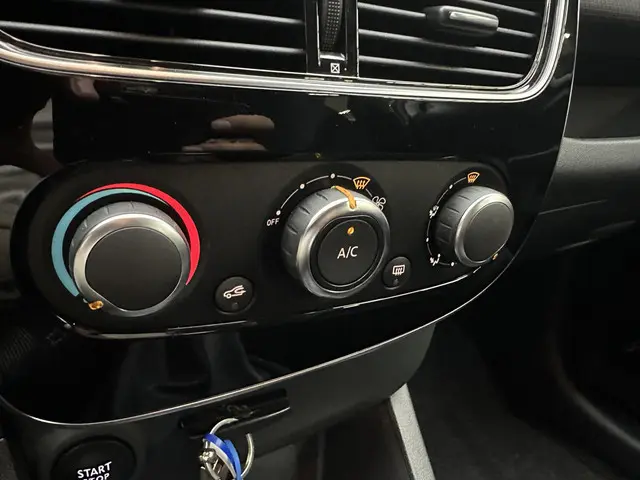 Renault Clio Estate 0.9 TCe Zen 2020 Benzine 25