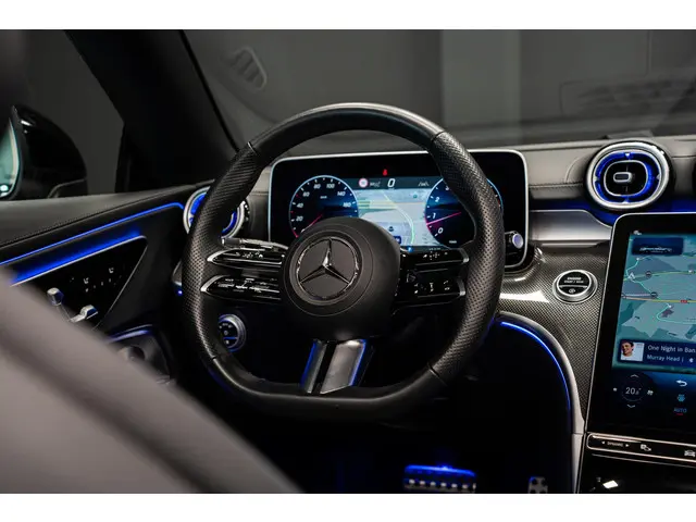 Mercedes-Benz CLE Cabriolet 200 AMG Line 2024 Benzine 32