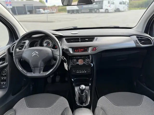 Citroën C3 1.2 PureTech Collection 2015 Benzine 11