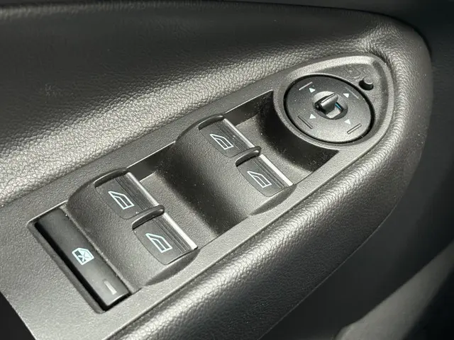 Ford Kuga 1.5 Titanium 2015 Benzine 24