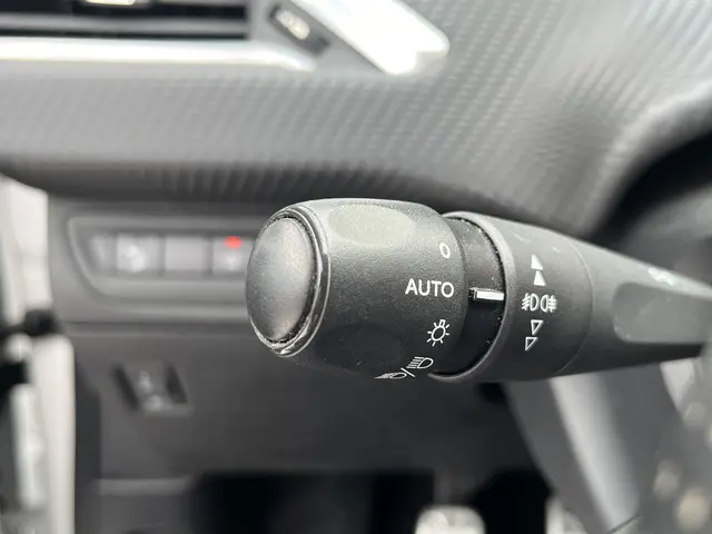 Peugeot 2008 PureTech 110 GT-line 2018 Benzine 22